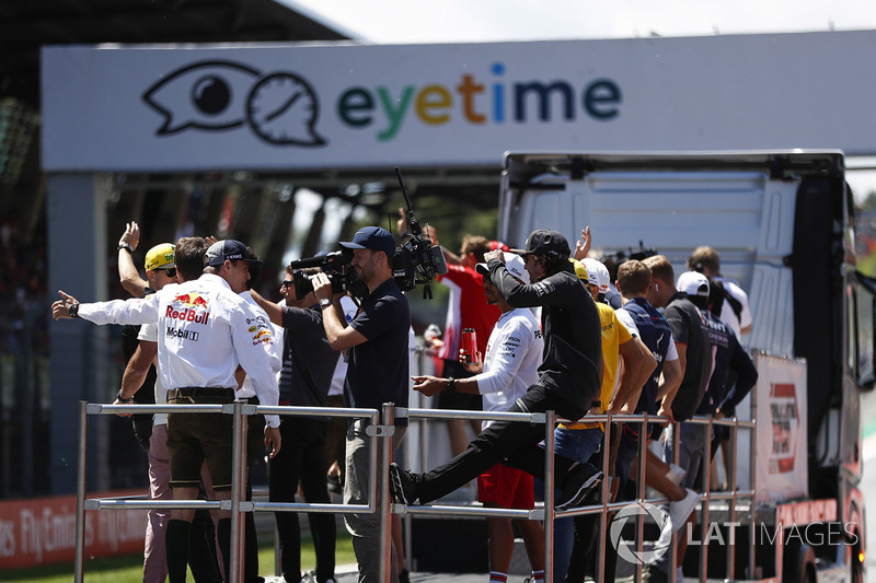 The drivers parade