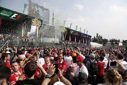 Podium: winnaar Max Verstappen, Red Bull Racing, tweede Valtteri Bottas, Mercedes AMG F1, derde Kimi