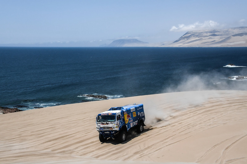 #502 Team Kamaz Master: Dmitry Sotnikov, Ruslan Akhmadeev, Ilnur Mustafin