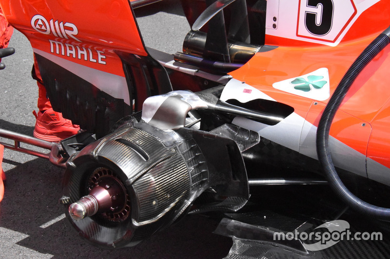 Suspensión trasera del Ferrari SF71H