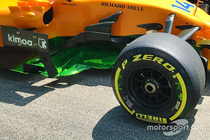 McLaren MCL33 