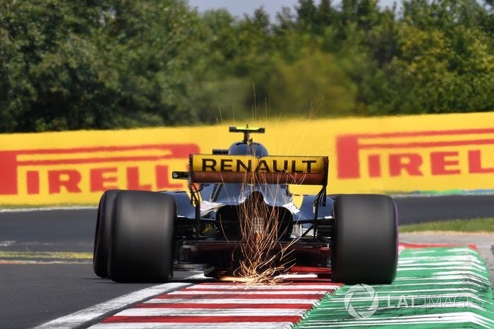 Carlos Sainz Jr., Renault Sport F1 Team R.S. 18 sparks