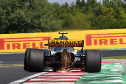 Carlos Sainz Jr., Renault Sport F1 Team R.S. 18 saca chispas
