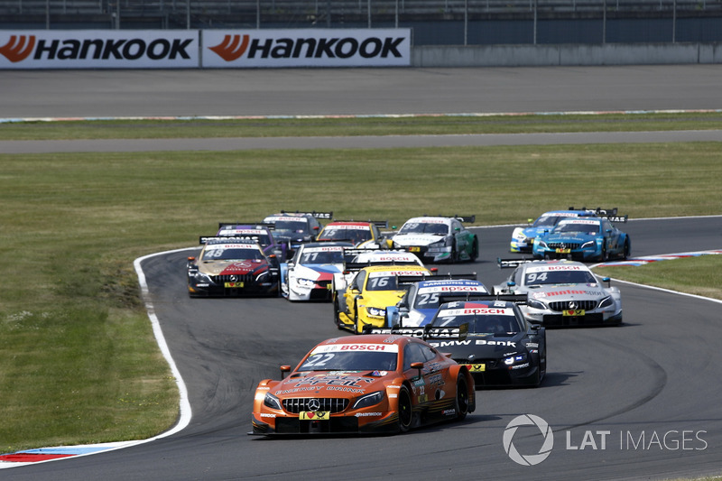 Restart after red flag, Lucas Auer, Mercedes-AMG Team HWA, Mercedes-AMG C63 DTM leads