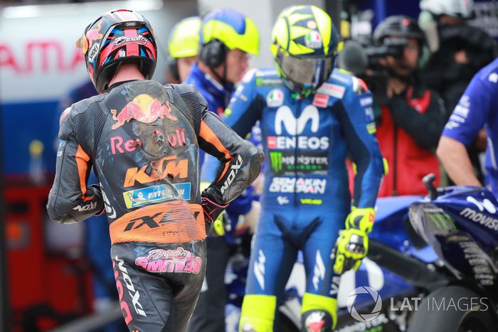 Bradley Smith, Red Bull KTM Factory Racing, después de la caída