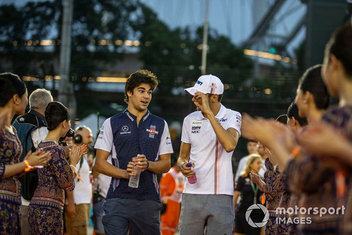 Lance Stroll, Williams Racing y Esteban Ocon, Racing Point Force India F1 Team en el desfile de pilotos