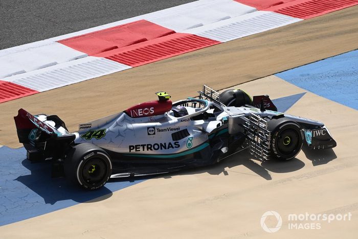 Lewis Hamilton, Mercedes W13, con sensores aerodinámicos