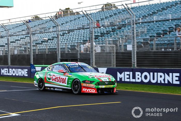 Fernando Alonso, Alpine F1 Team, Thomas Randle, Tickford Racing, Ford Mustang GT