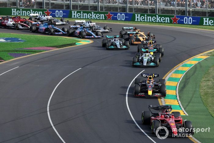 Charles Leclerc, Ferrari F1-75, Max Verstappen, Red Bull Racing RB18, Lewis Hamilton, Mercedes W13, Sergio Perez, Red Bull Racing RB18, George Russell, Mercedes W13