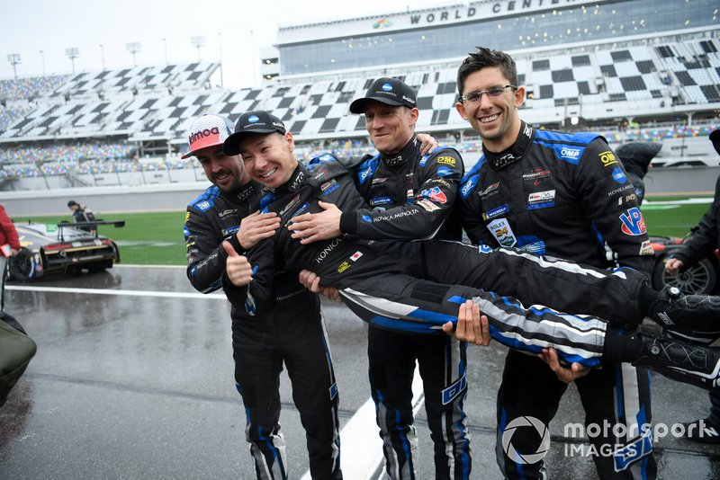 #10 Konica Minolta Cadillac DPi-V.R. Cadillac DPi, DPi: Ренгер ван дер Занде, Джордан Тейлор, Фернандо Алонсо, Камуі Кобаясі
