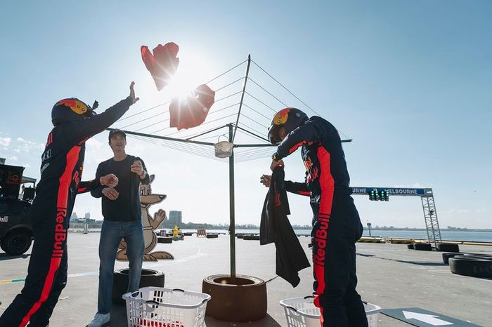 Max Verstappen, Red Bull Racing, Alex Albon, Red Bull Racing
