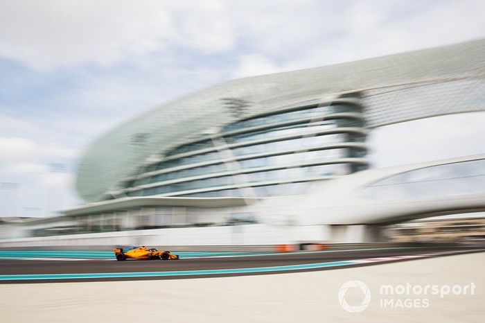 Carlos Sainz Jr., McLaren MCL33