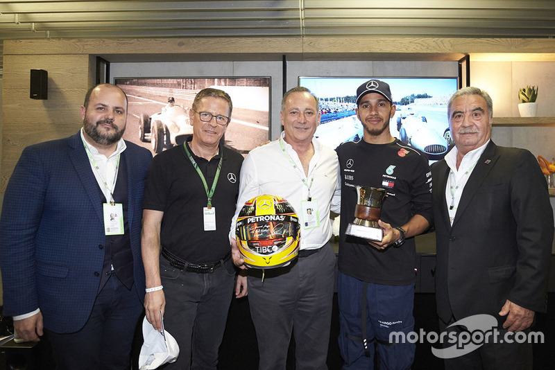 Льюіс Хемілтон, Mercedes AMG F1, та Хуан Мануель Фанхіо ІІ