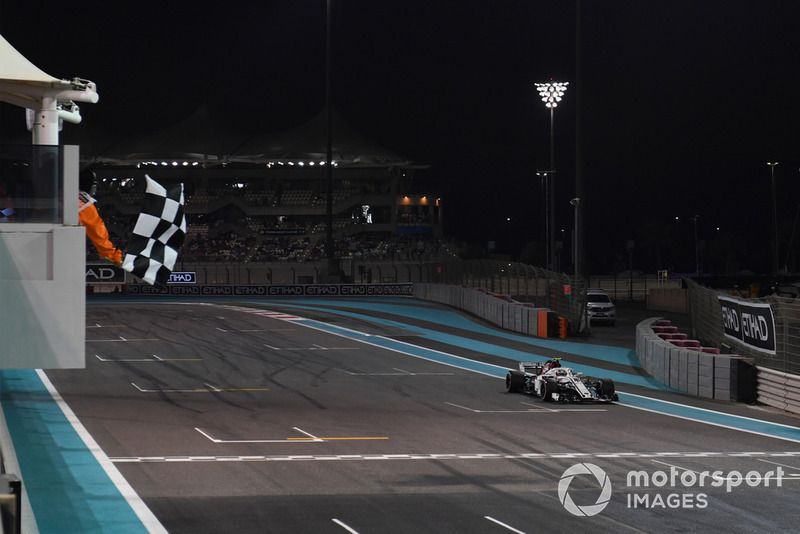 Льюіс Хемілтон, Mercedes AMG F1 W09