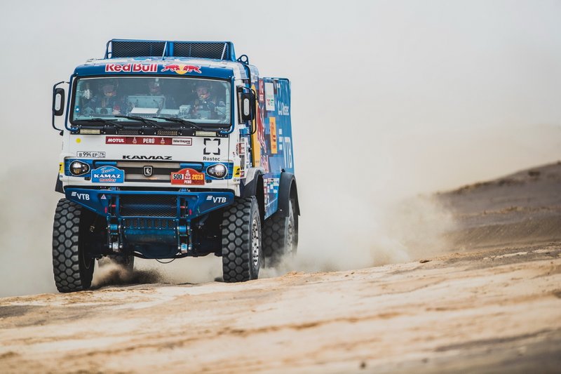 #500 Team Kamaz Master: Едуард Ніколаєв, Євген Яковлєв, Володимир Рибаков