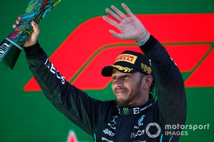 Sao Paulo: Lewis Hamilton (Mercedes)