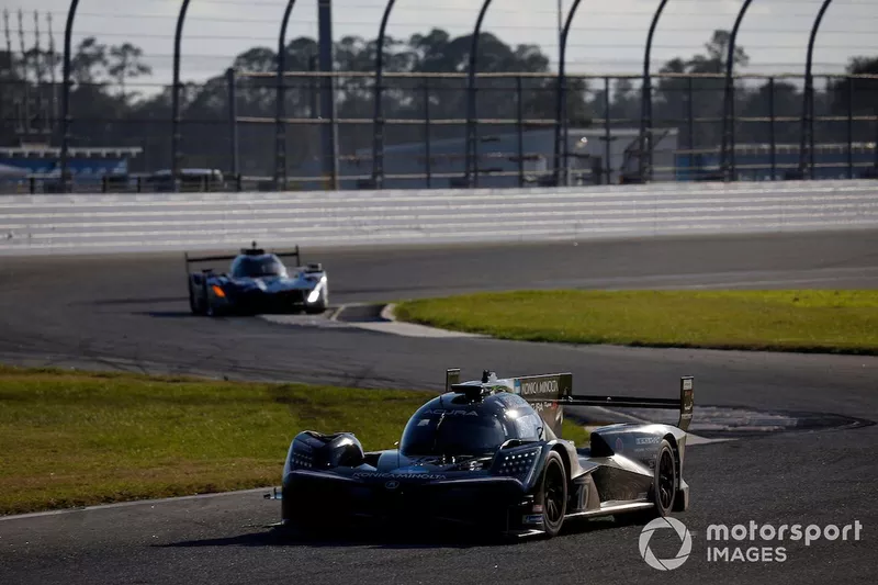 #10 Wayne Taylor Racing Acura ARX-06 GTP: Ricky Taylor, Filipe Albuquerque, Brendon Hartley, Louis Deletraz