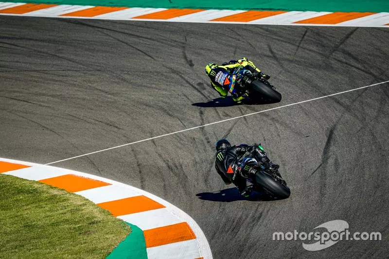 Lewis Hamilton, Yamaha MotoGP YZR-M1, Valentino Rossi, MotoGP YZR-M1