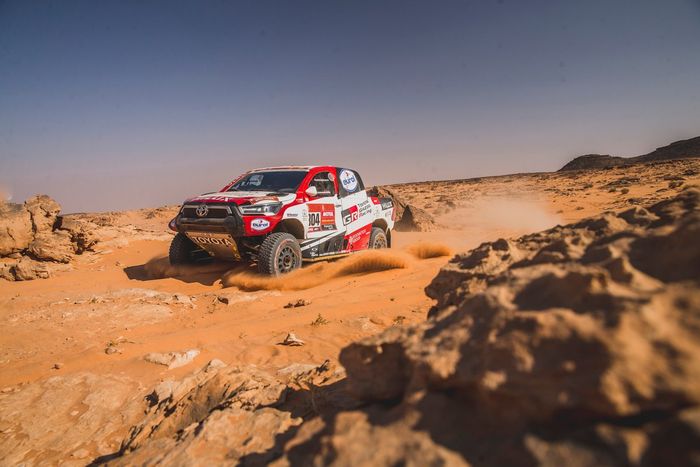 #304 Toyota Gazoo Racing: Giniel De Villiers, Alex Haro