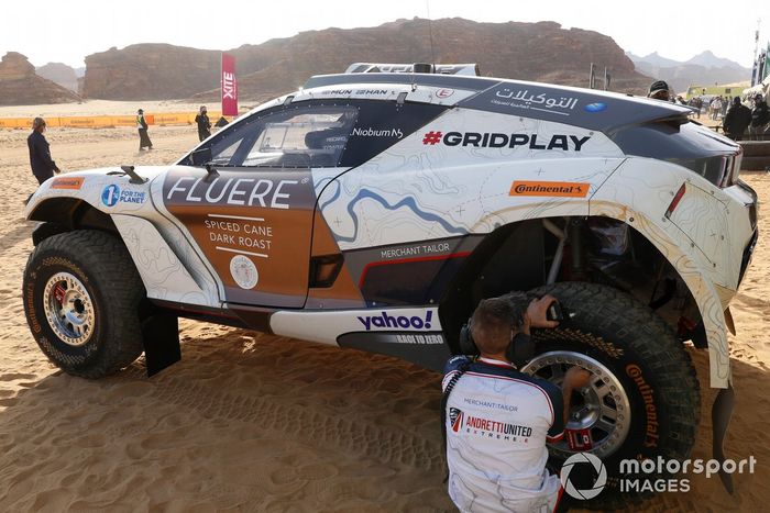 Un mecánico de Andretti United Extreme E 