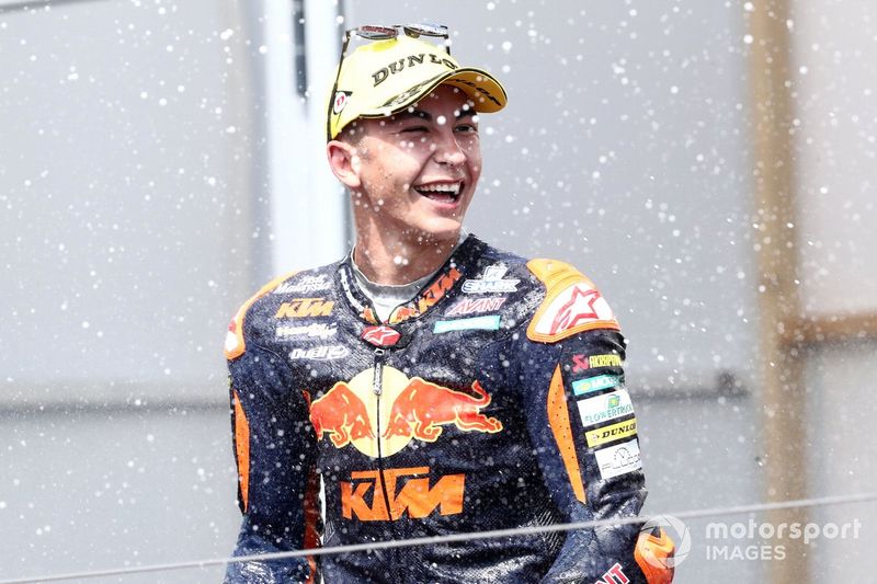 Ganador Raul Fernandez, Red Bull KTM Ajo