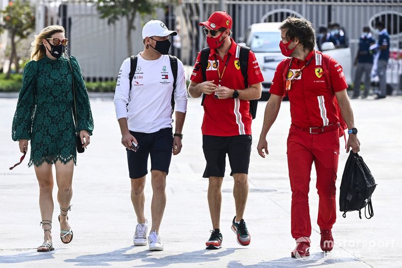 Valtteri Bottas, Mercedes-AMG F1, Sebastian Vettel, Ferrari