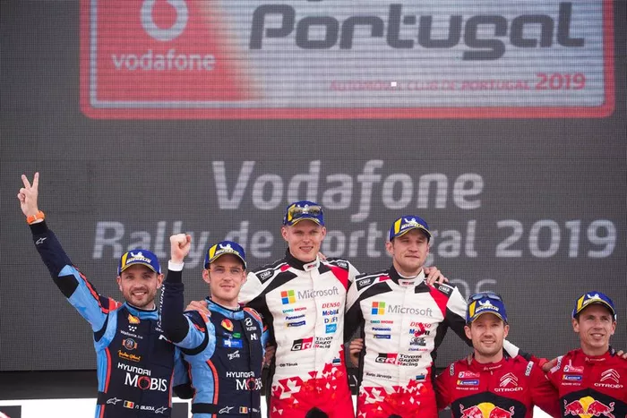 Thierry Neuville, Nicolas Gilsoul, Hyundai Motorsport Hyundai i20 Coupe WRC, Ott Tänak, Martin Järveoja, Toyota Gazoo Racing WRT Toyota Yaris WRC