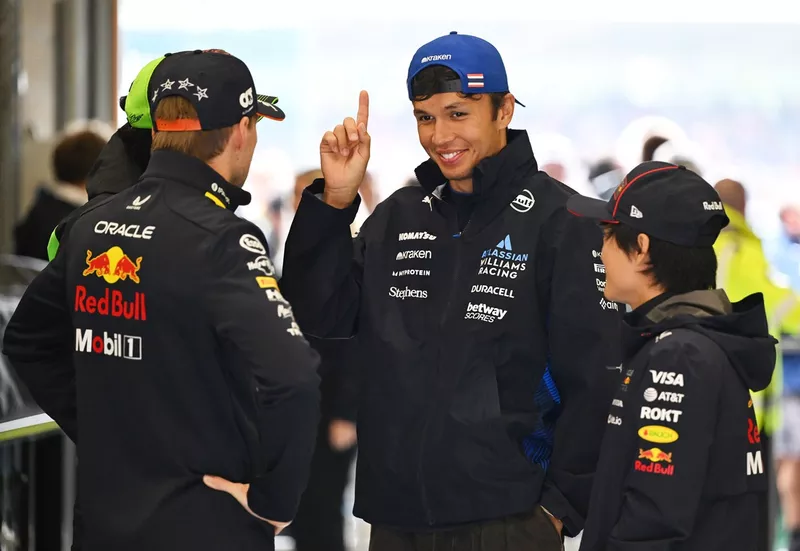 Max Verstappen, Red Bull Racing, Yuki Tsunoda, Red Bull Racing