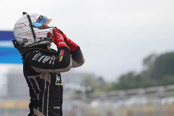 Pole sitter #12 Cadillac Hertz Team Jota Cadillac V-Series.R: Alex Lynn