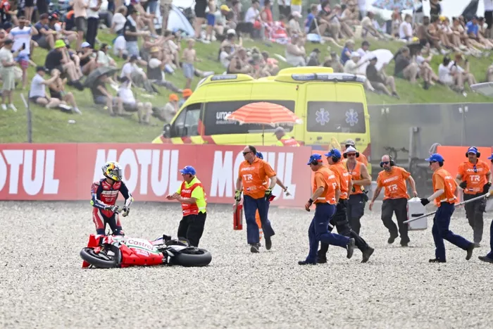Joan Mir, Honda HRC crash
