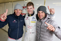 Pole para Henrik Hedman, Nicolas Lapierre, Ben Hanley, Dragonspeed