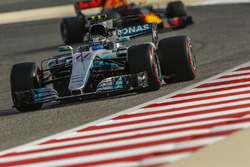 Валттері Боттас, Mercedes AMG F1 W08, Макс Ферстаппен, Red Bull Racing RB13