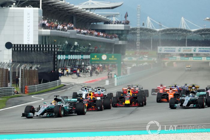 Arrancada Lewis Hamilton, Mercedes-Benz F1 W08