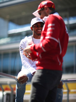 Lewis Hamilton, Mercedes AMG F1, Sebastian Vettel, Ferrari