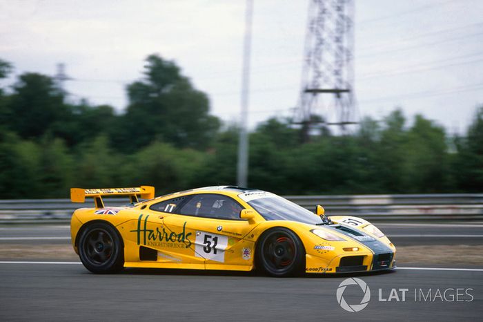 #51 Harrods McLaren F1 GTR: Andy Wallace, Derek Bell, Justin Bell