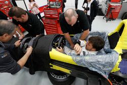 Fernando Alonso montaje de asiento