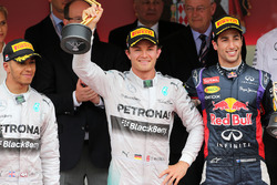 Podyum: Yarış galibi Nico Rosberg, Mercedes AMG F1, second place Lewis Hamilton, Mercedes AMG F1, third place Daniel Ricciardo, Red Bull Racing