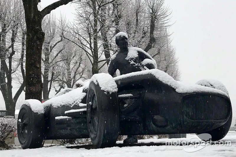 Пам'ятник Хуану-Мануелю Фанхіо