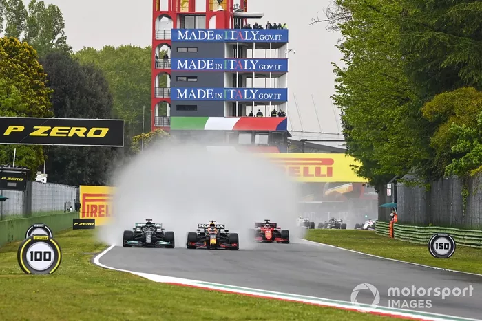 Lewis Hamilton, Mercedes W12, Max Verstappen, Red Bull Racing RB16B