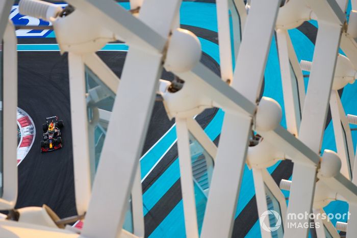 Sergio Pérez, Red Bull Racing RB16B