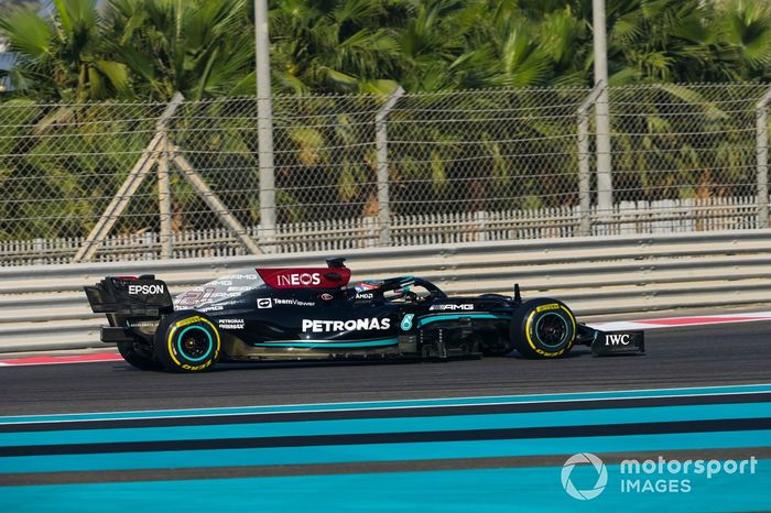 Nyck de Vries, Mercedes W12 