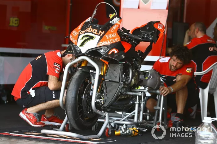 La moto di Chaz Davies, Aruba.it Racing-Ducati Team
