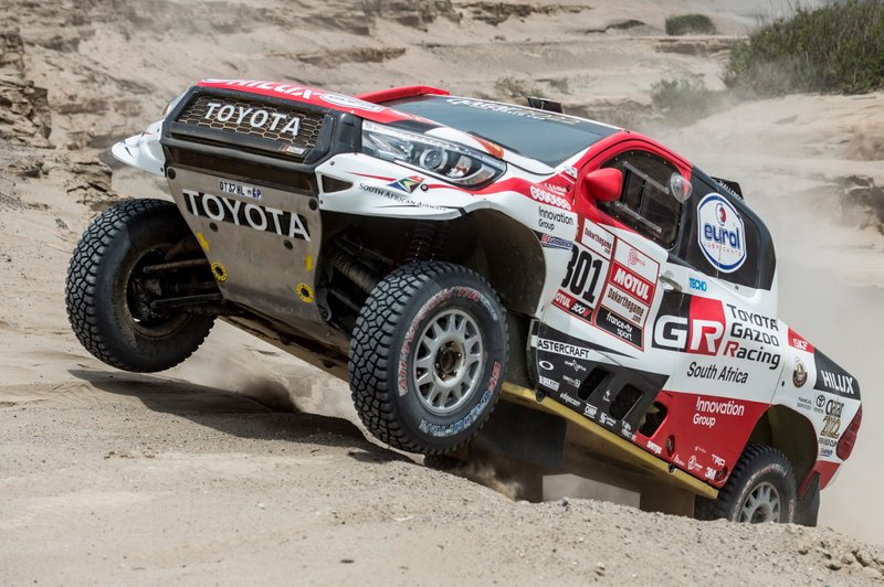 #301 Toyota Gazoo Racing Toyota Hilux: Нассер Аль-Аттія, Маттьйо Бомель