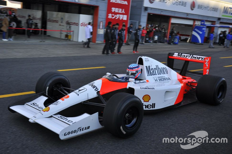 Такума Сато на McLaren-Honda MP4/6