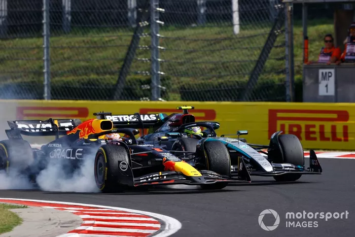 Max Verstappen, Red Bull Racing RB20, Lewis Hamilton, Mercedes F1 W15, chocan