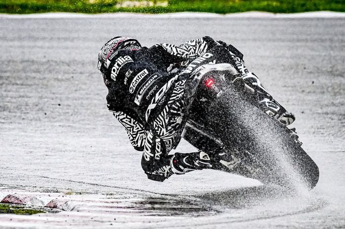 Aleix Espargaro, Aprilia Racing