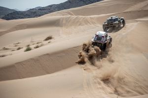 #305 Team BBR Taurus: Dania Akeel, Stéphane Duple