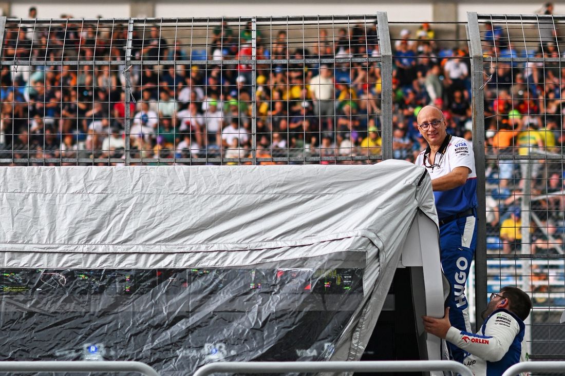 Lluvia previa a la sesión de clasificación