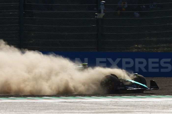 Fernando Alonso, accidente en Aston Martin Racing