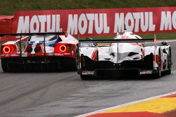 #67 Ford Chip Ganassi Racing, Ford GT: Andy Priaulx, Harry Tincknell, Pipo Derani; #8 Toyota Gazoo R